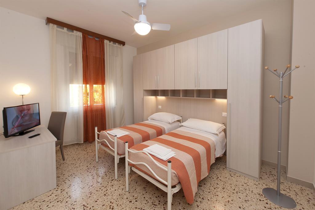 Gardenia Guest House Forli Luaran gambar