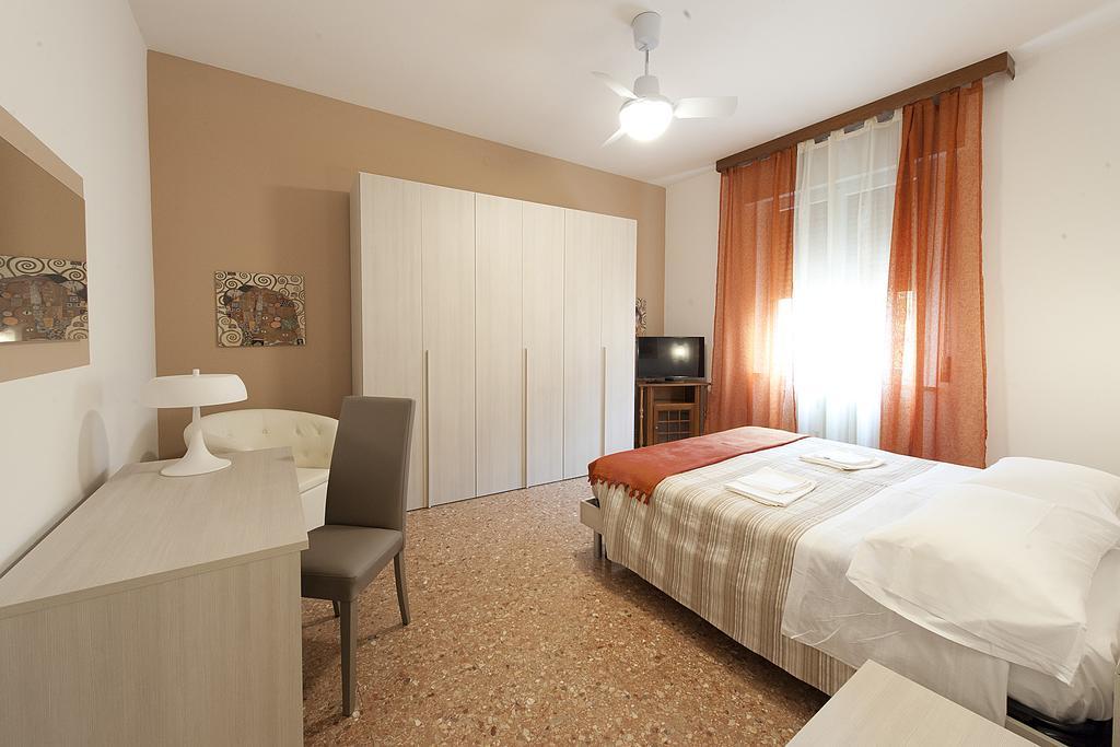 Gardenia Guest House Forli Luaran gambar